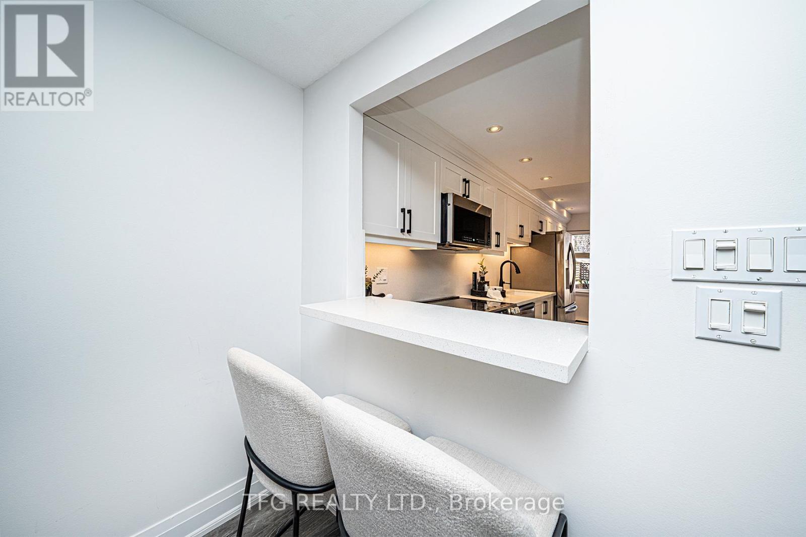 7 - 120 Glen Manor Drive, Toronto (the Beaches), Ontario