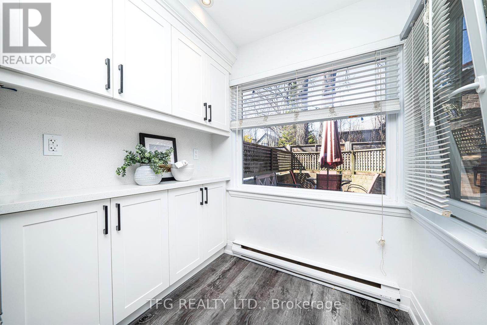 7 - 120 Glen Manor Drive, Toronto (the Beaches), Ontario