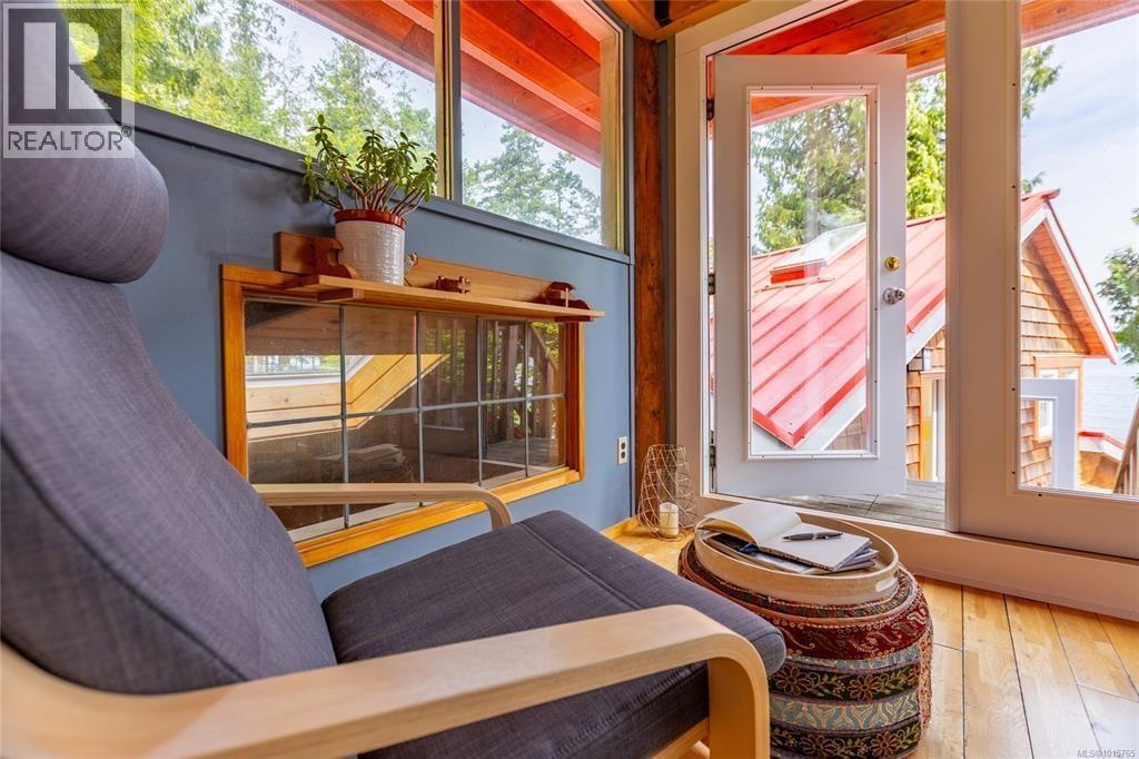 105 Island Park Drive, Other Islands, British Columbia