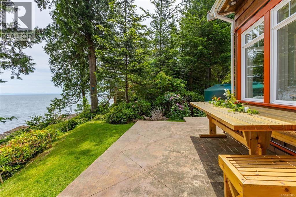 105 Island Park Drive, Other Islands, British Columbia