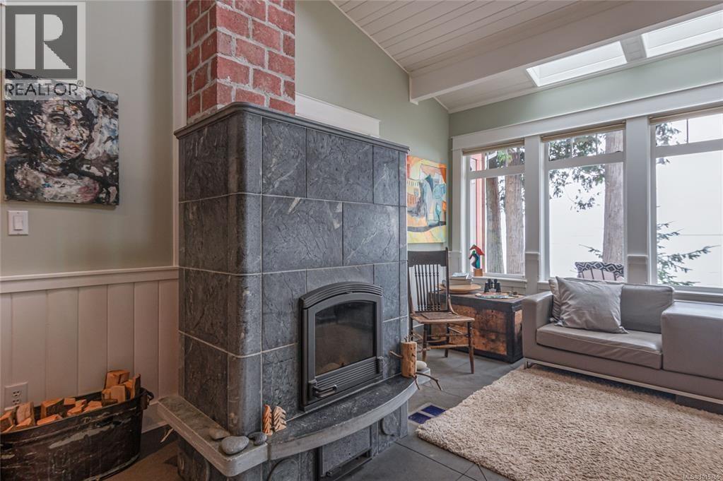 105 Island Park Drive, Other Islands, British Columbia