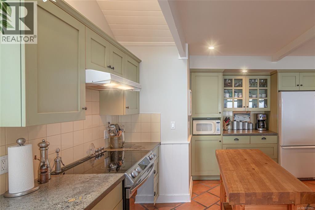 105 Island Park Drive, Other Islands, British Columbia