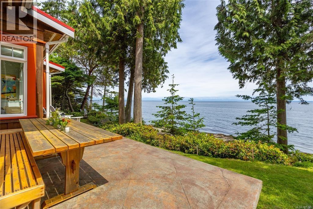 105 Island Park Drive, Other Islands, British Columbia