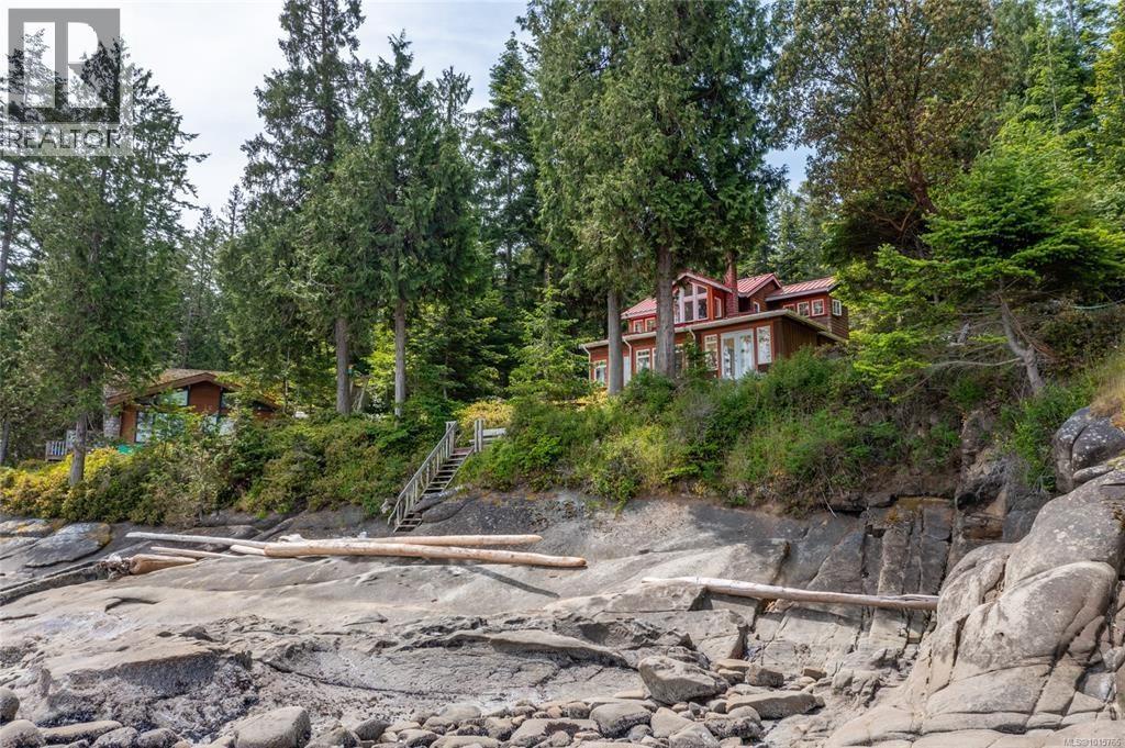 105 Island Park Drive, Other Islands, British Columbia