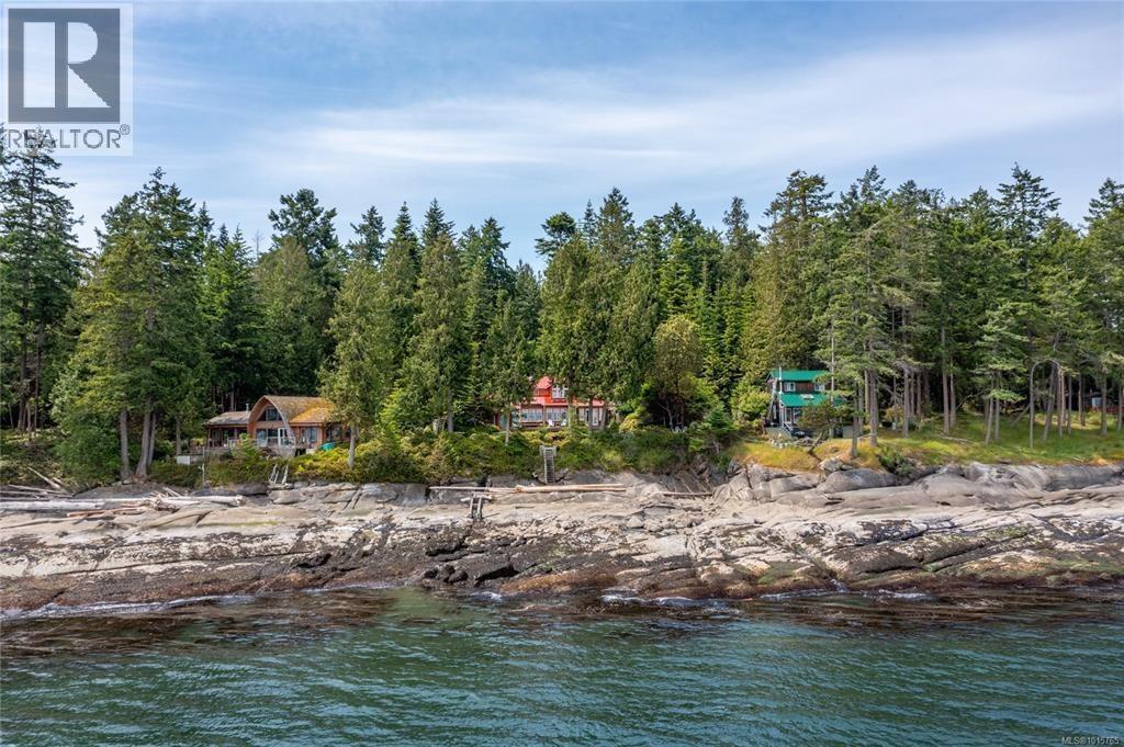 105 Island Park Drive, Other Islands, British Columbia