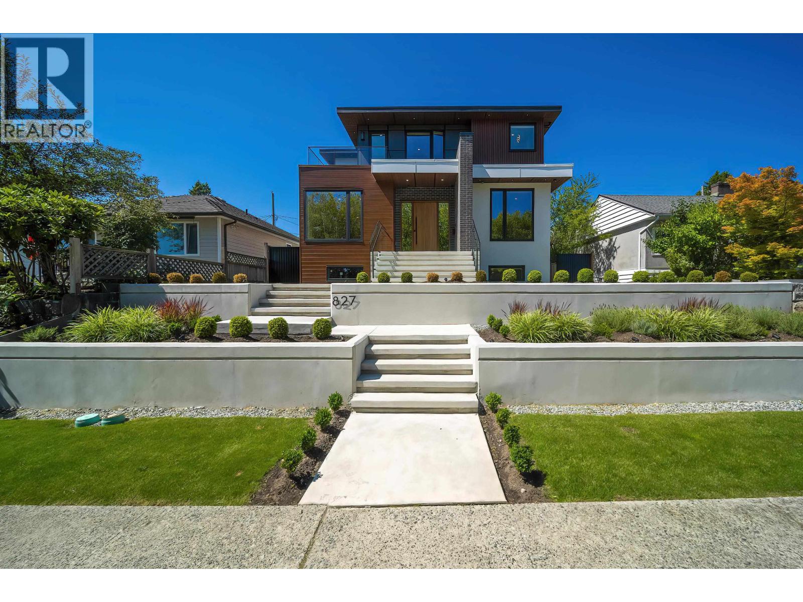 827 Chestnut Street, New Westminster, British Columbia