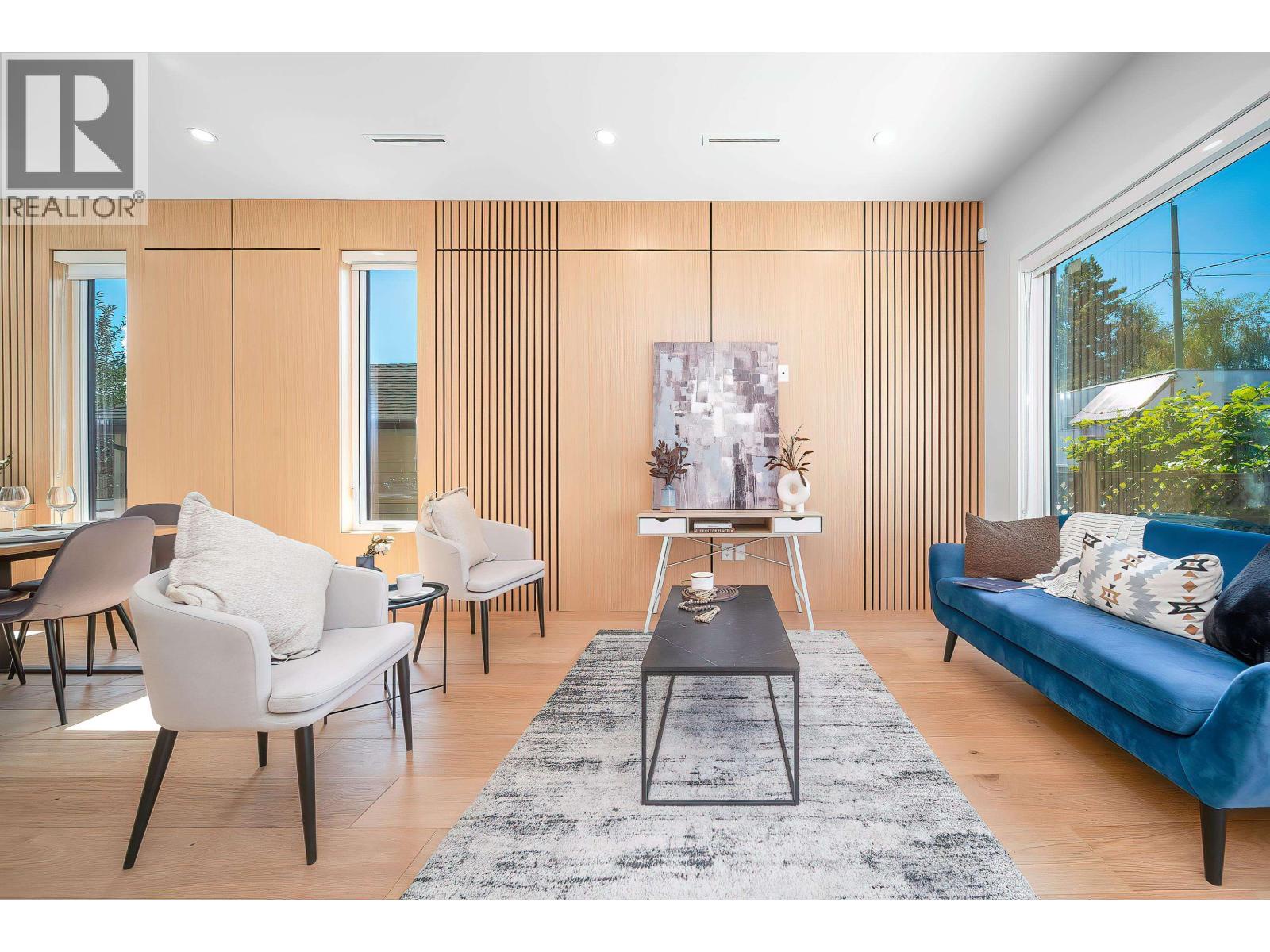 827 Chestnut Street, New Westminster, British Columbia