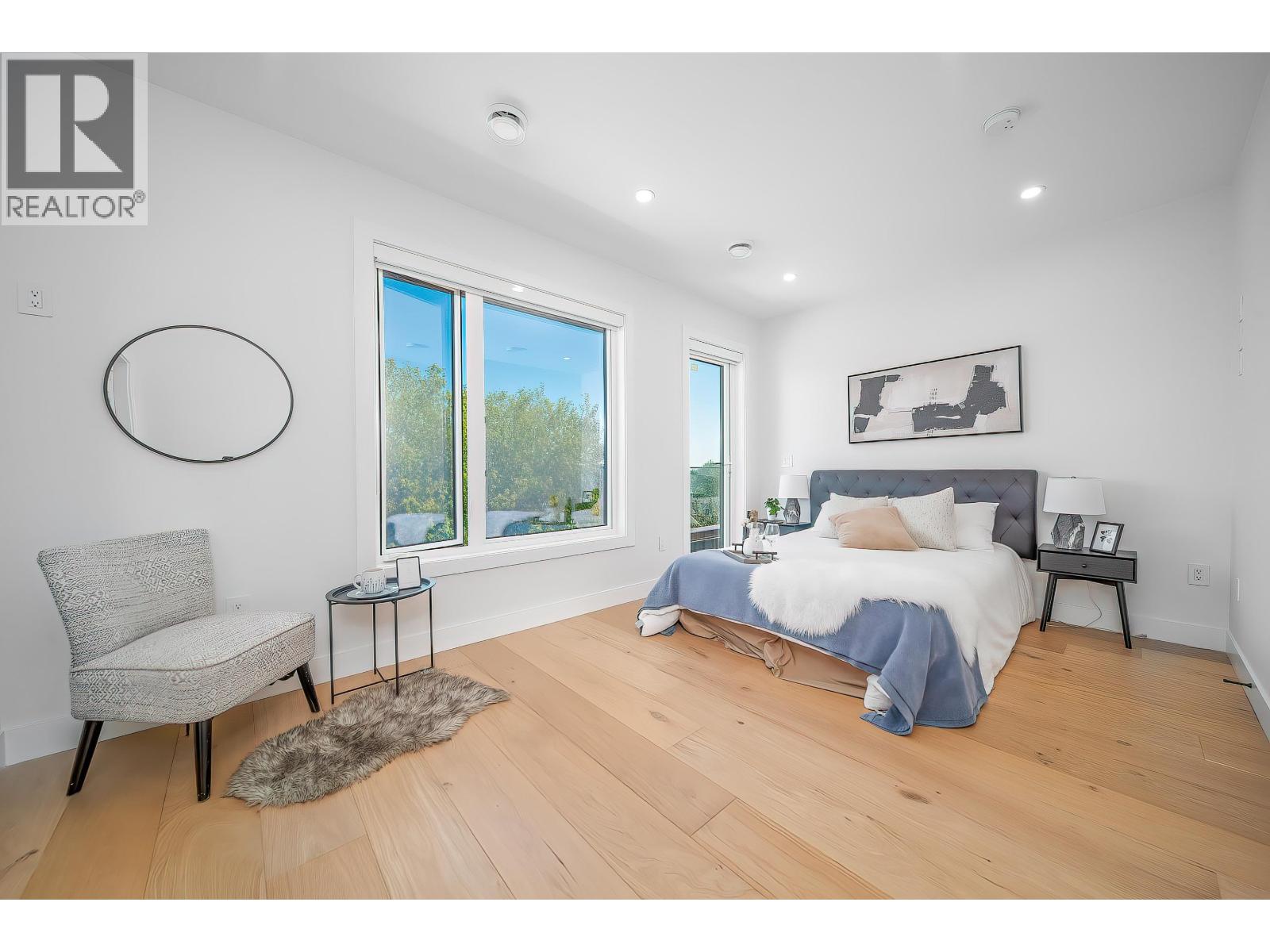 827 Chestnut Street, New Westminster, British Columbia