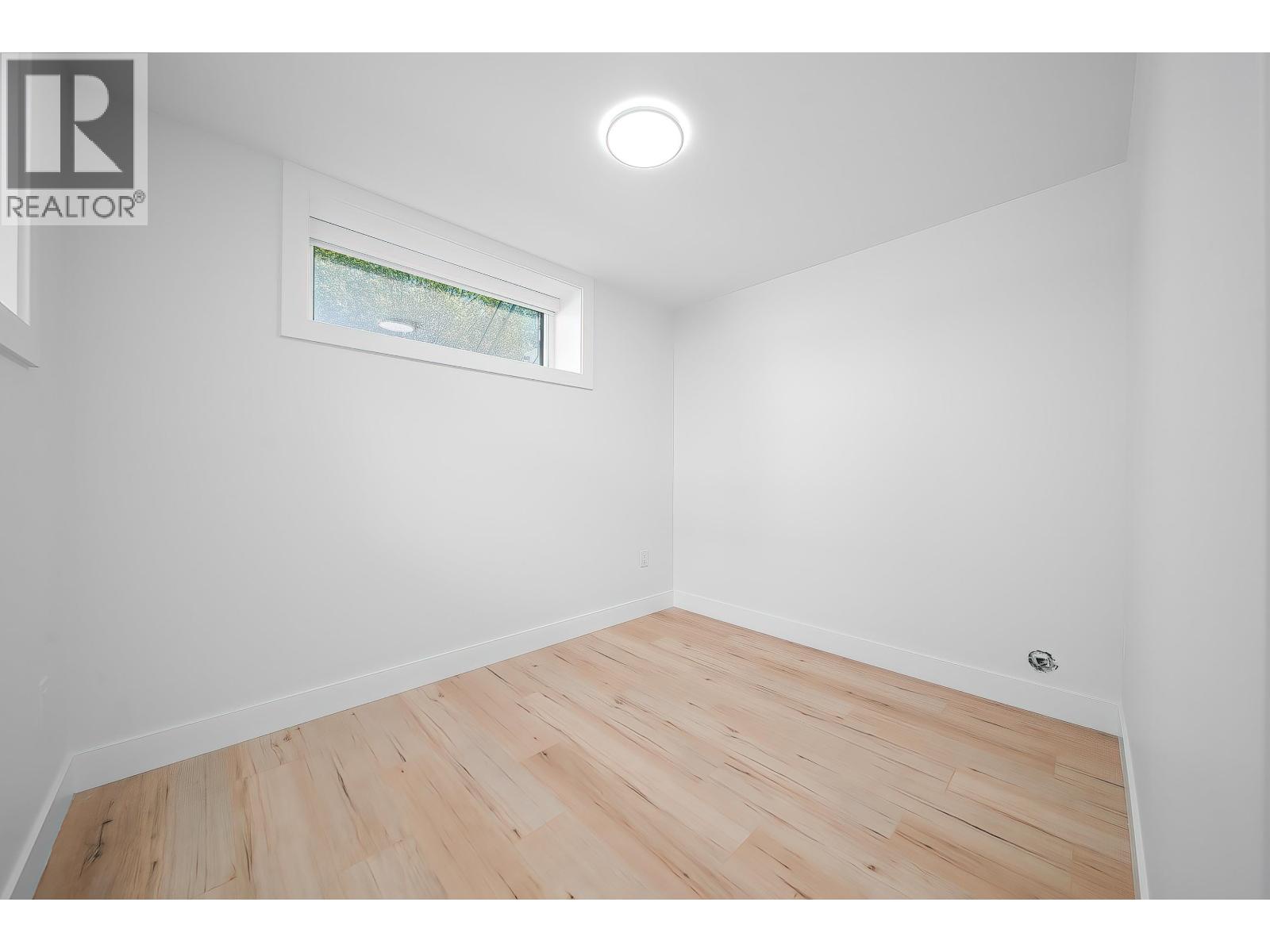 827 Chestnut Street, New Westminster, British Columbia