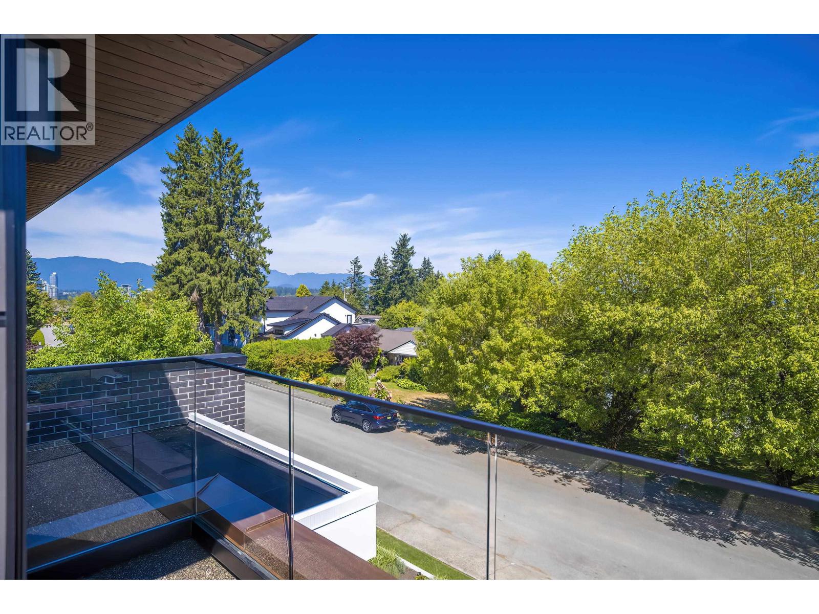 827 Chestnut Street, New Westminster, British Columbia