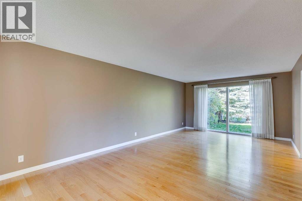 1257 Varsity Estates Road Nw, Calgary, Alberta