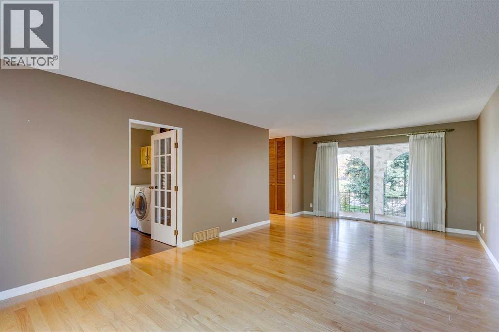 1257 Varsity Estates Road Nw, Calgary, Alberta