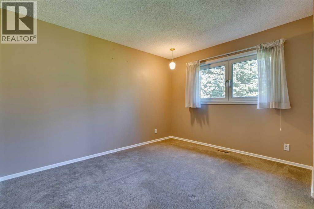 1257 Varsity Estates Road Nw, Calgary, Alberta