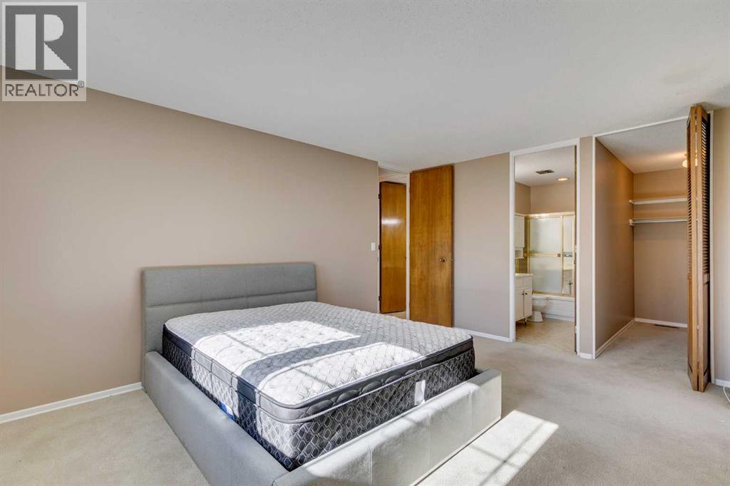 1257 Varsity Estates Road Nw, Calgary, Alberta