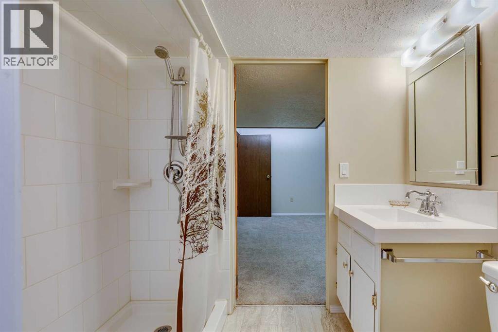 1257 Varsity Estates Road Nw, Calgary, Alberta