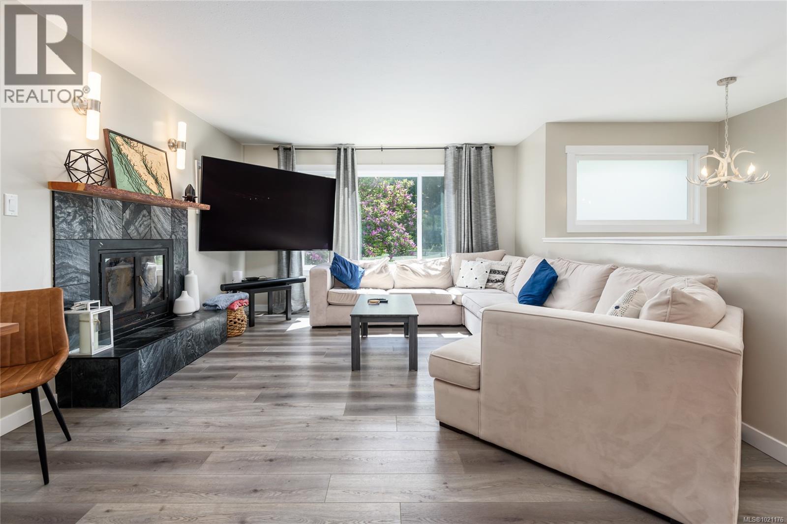 84 Leash Rd, Courtenay, British Columbia