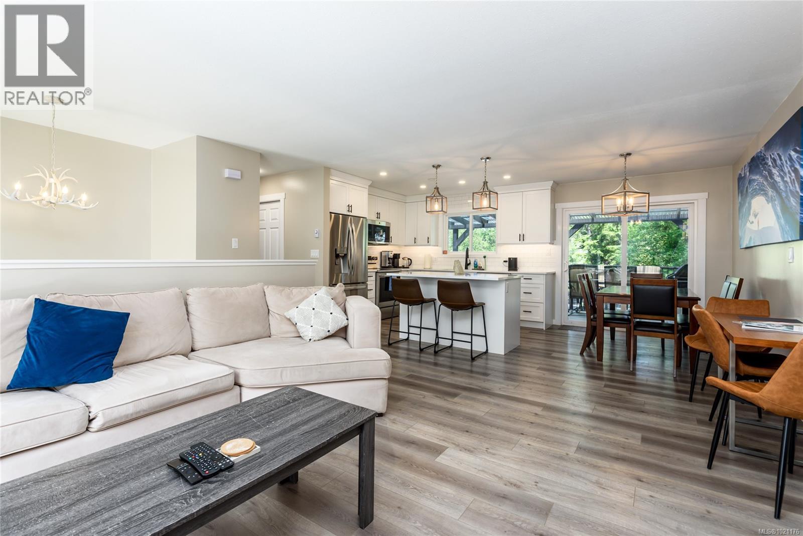 84 Leash Rd, Courtenay, British Columbia