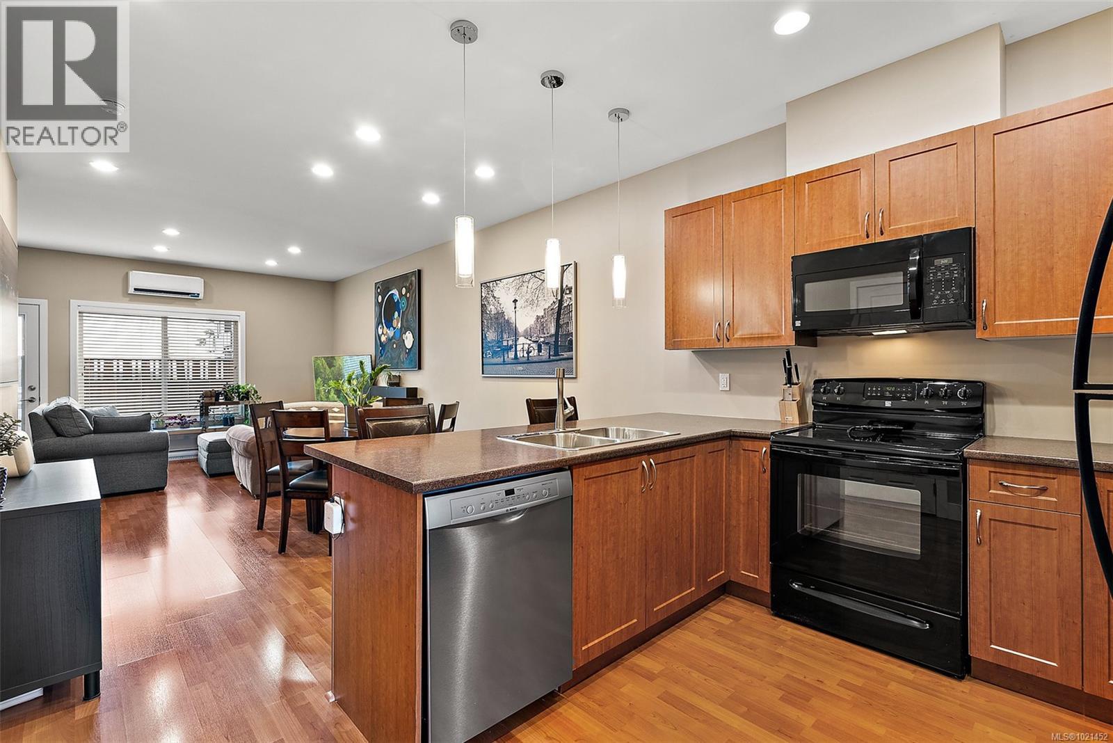 6 1893 Prosser Rd, Central Saanich, British Columbia