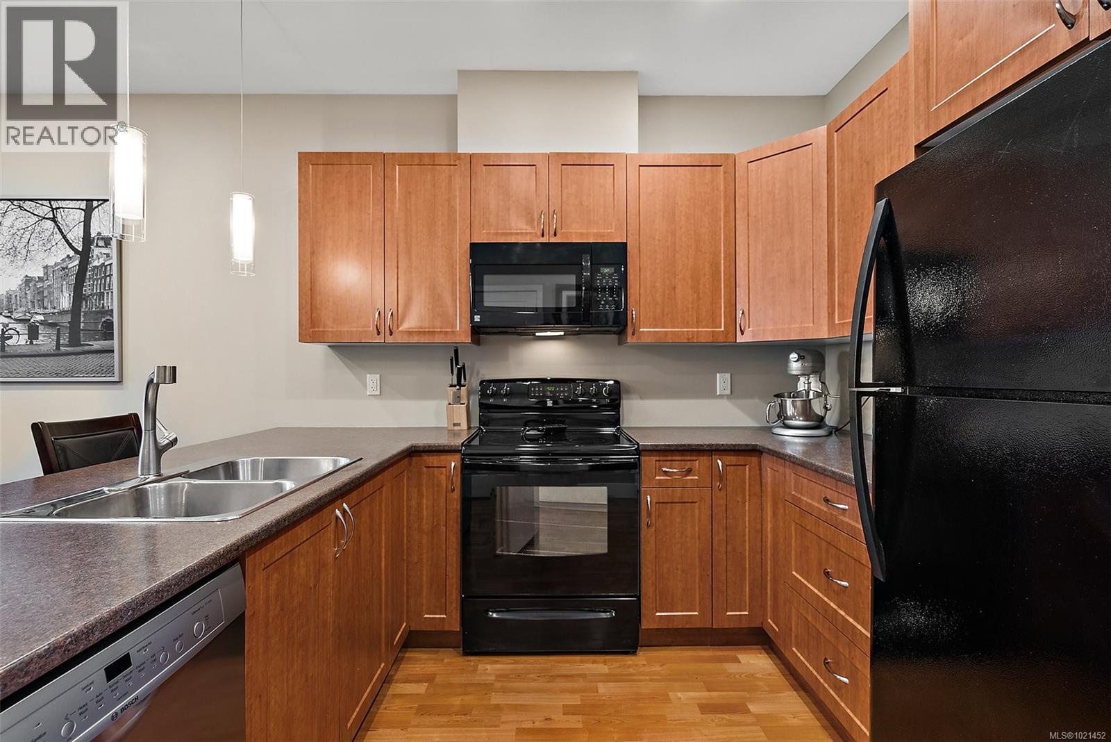 6 1893 Prosser Rd, Central Saanich, British Columbia