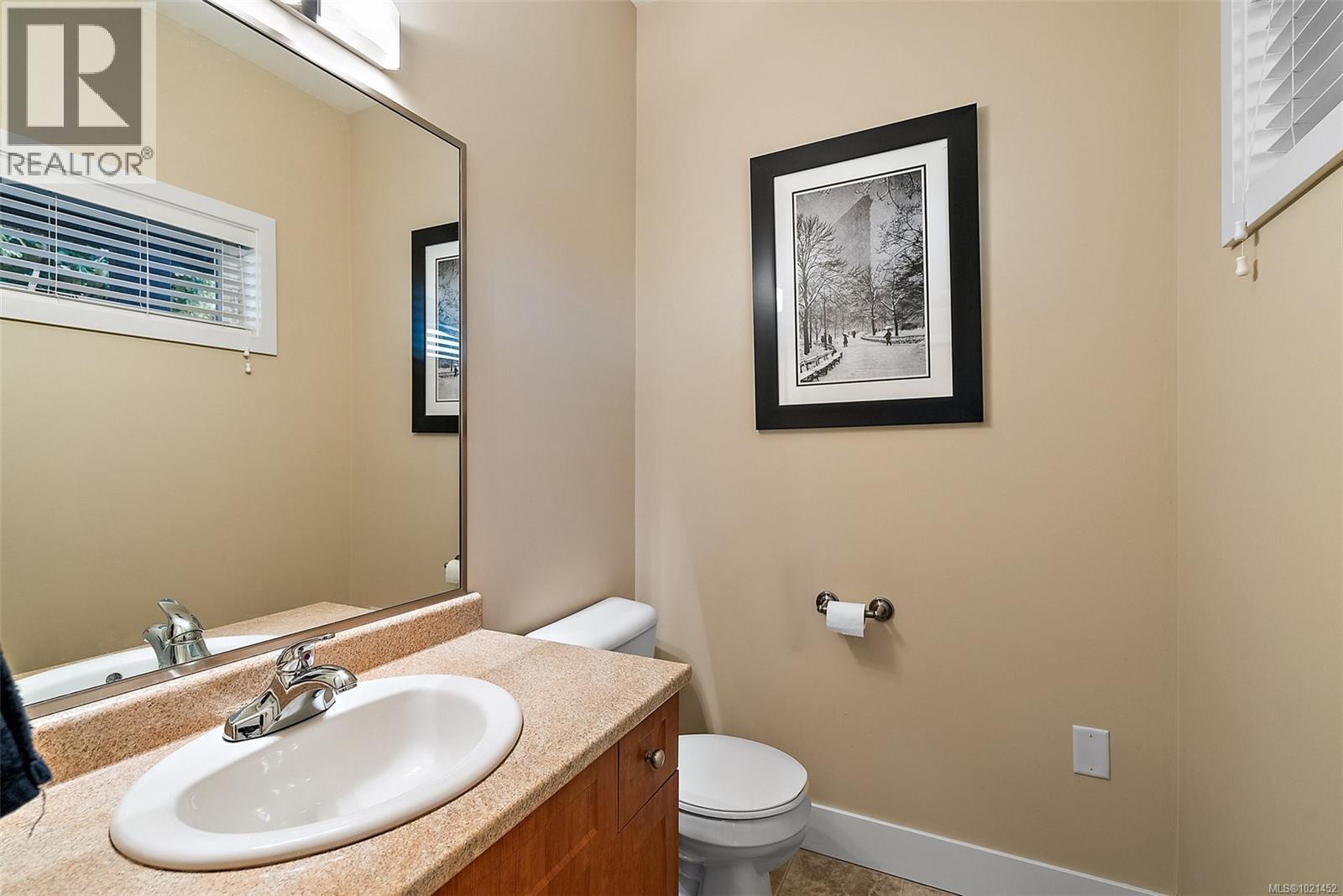 6 1893 Prosser Rd, Central Saanich, British Columbia