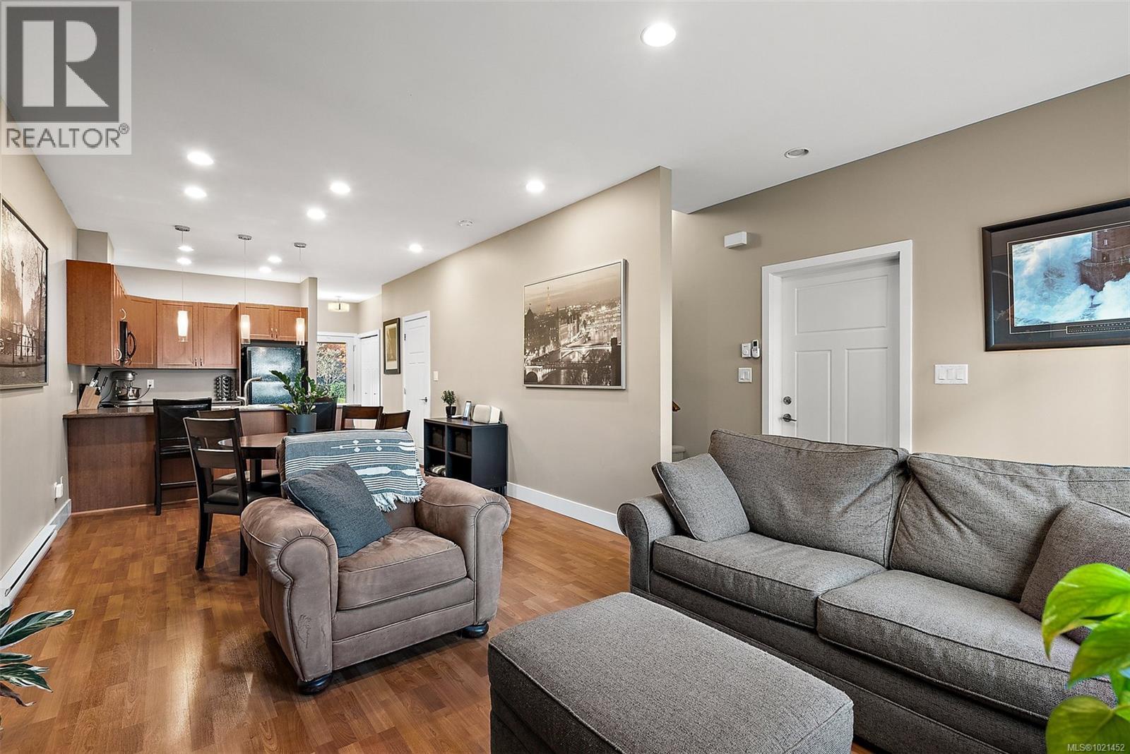 6 1893 Prosser Rd, Central Saanich, British Columbia