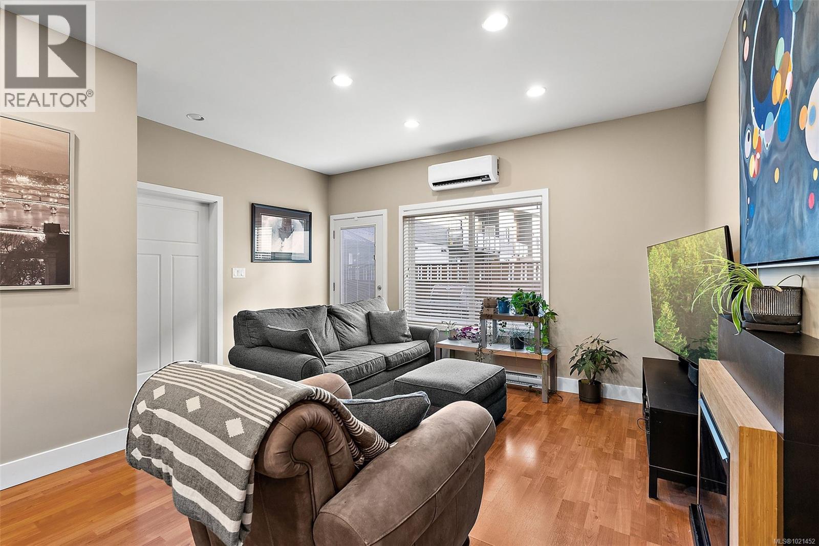 6 1893 Prosser Rd, Central Saanich, British Columbia