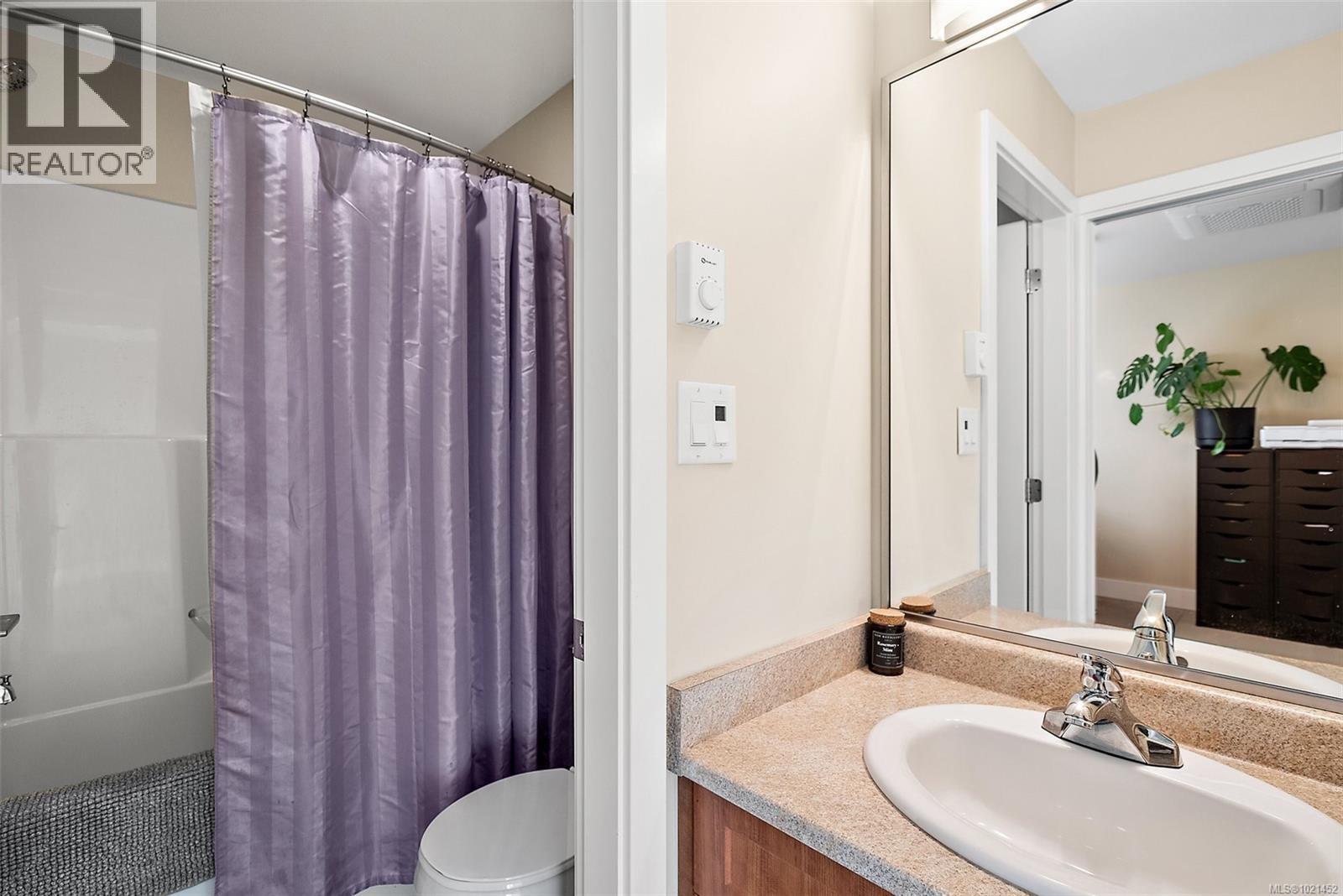 6 1893 Prosser Rd, Central Saanich, British Columbia