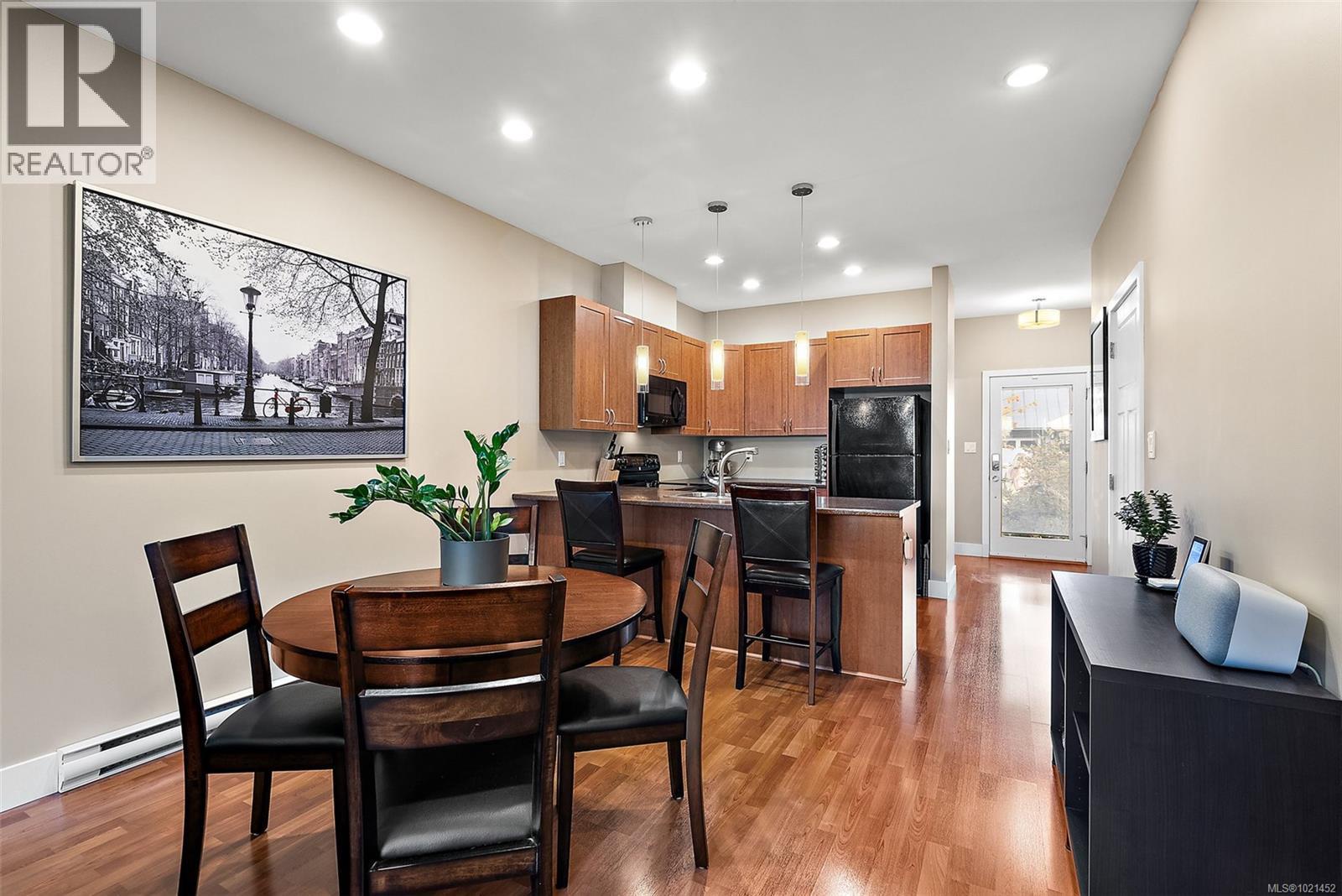 6 1893 Prosser Rd, Central Saanich, British Columbia