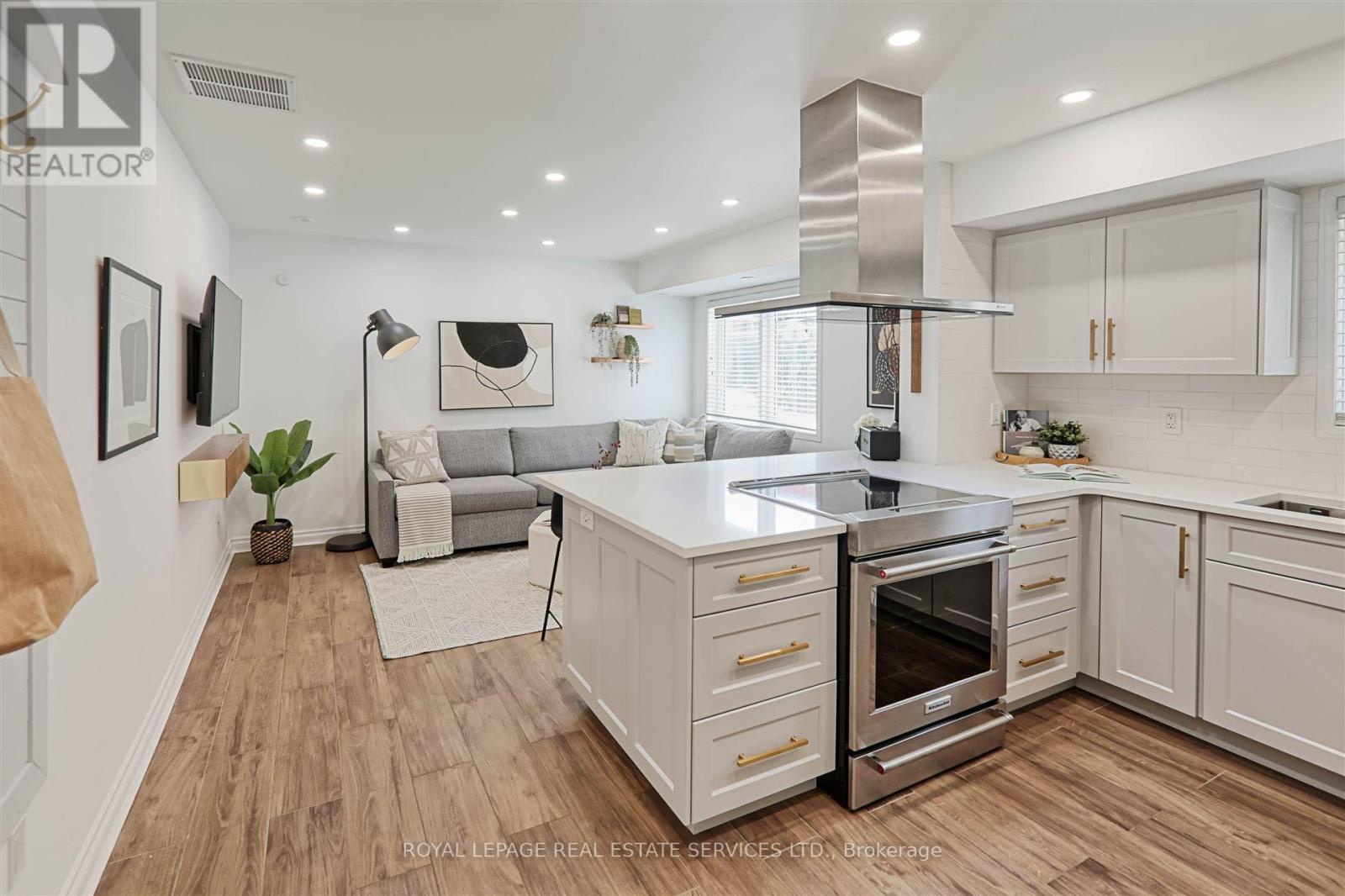 113 - 40 Merchant Lane, Toronto (dufferin Grove), Ontario