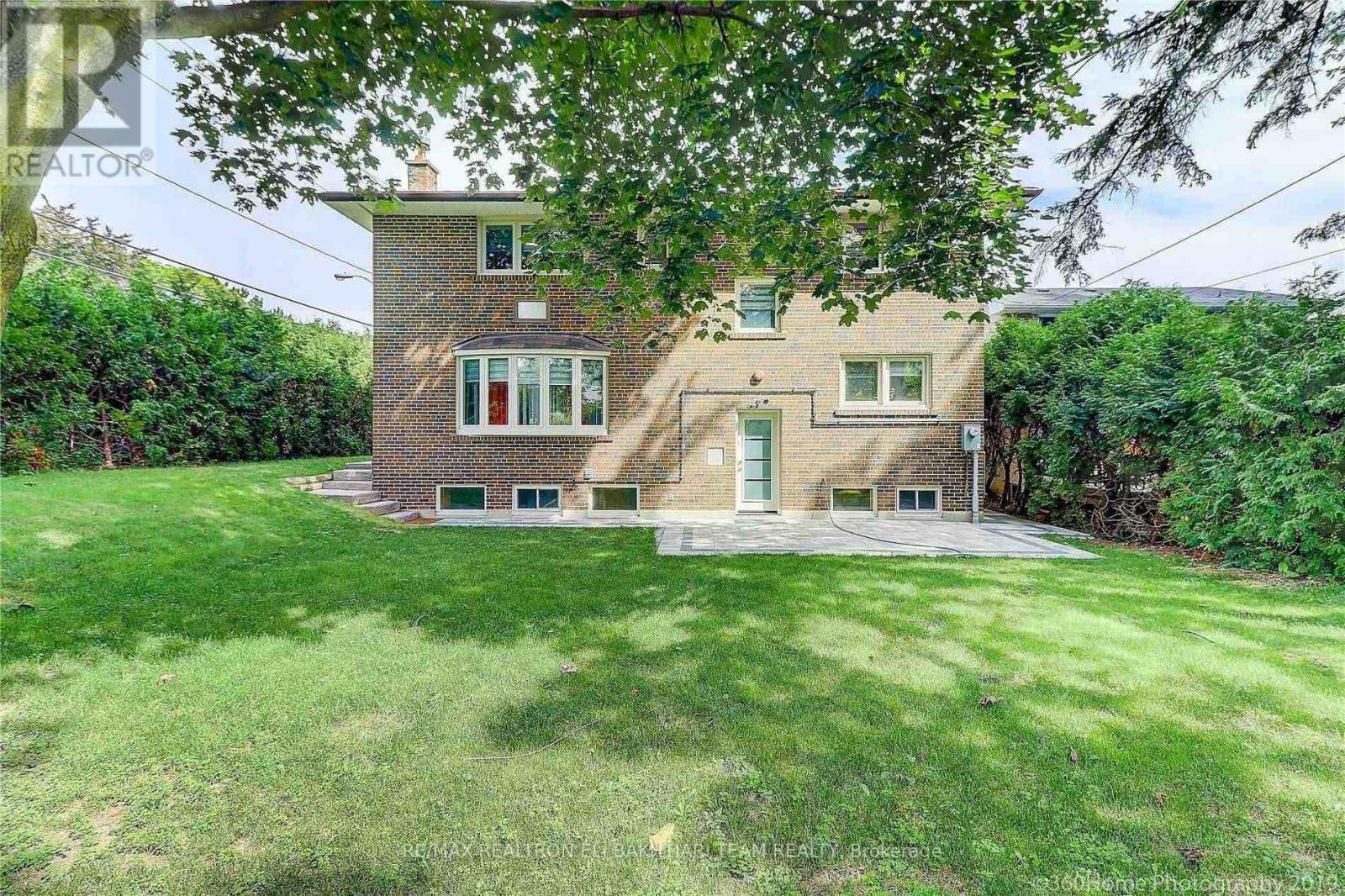 1 Donmac Drive, Toronto (banbury-don Mills), Ontario