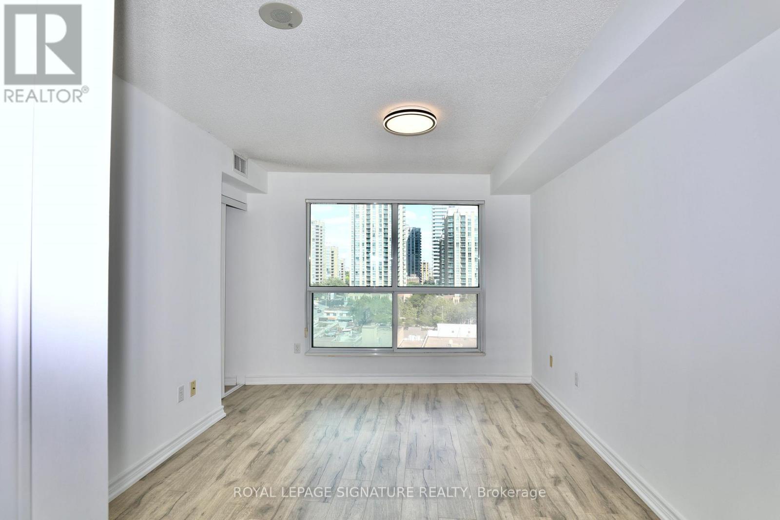 1116 - 7 Lorraine Drive, Toronto (willowdale West), Ontario