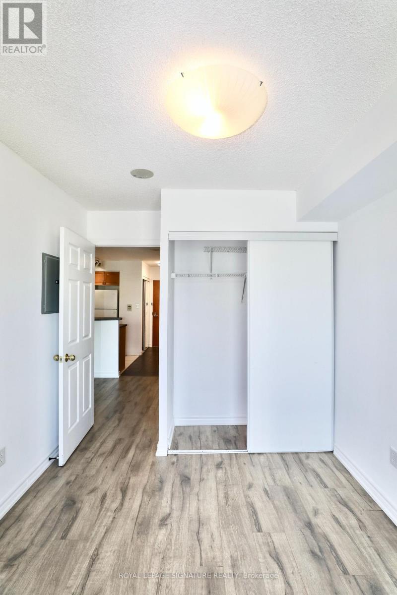 1116 - 7 Lorraine Drive, Toronto (willowdale West), Ontario