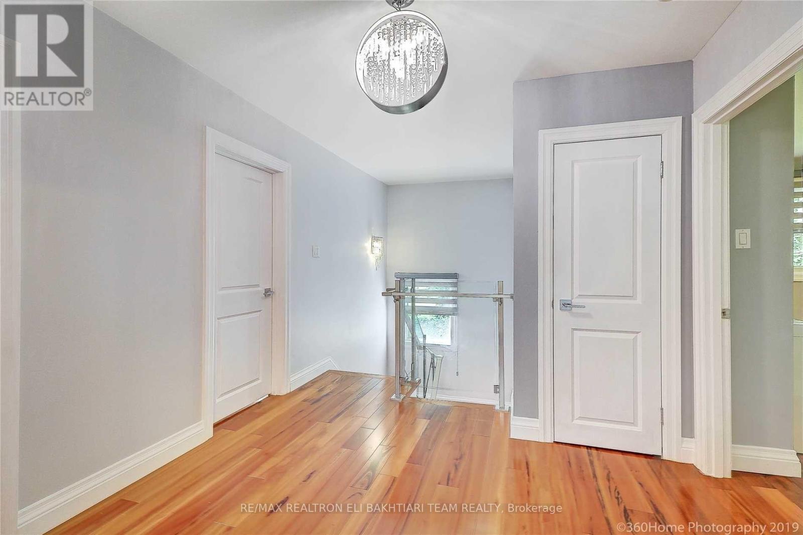 1 Donmac Drive, Toronto (banbury-don Mills), Ontario