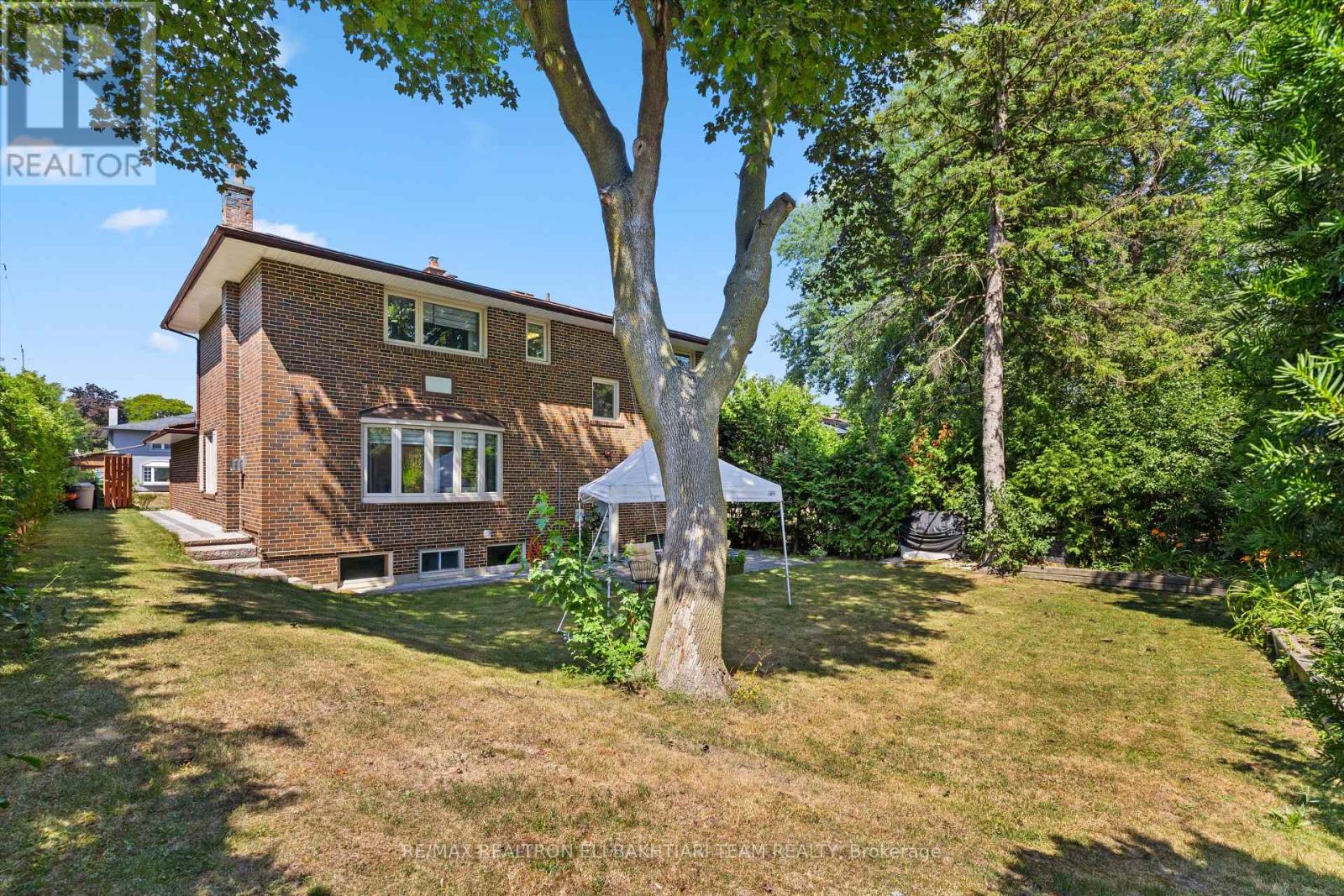 1 Donmac Drive, Toronto (banbury-don Mills), Ontario