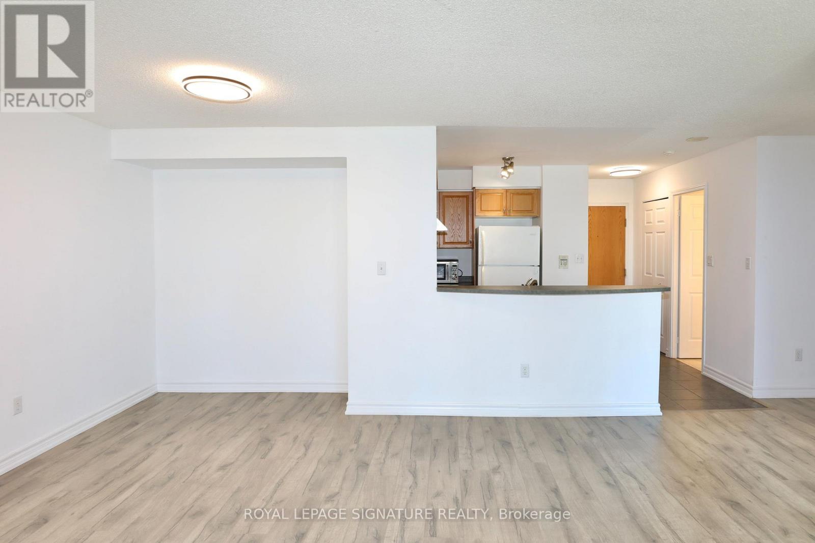 1116 - 7 Lorraine Drive, Toronto (willowdale West), Ontario