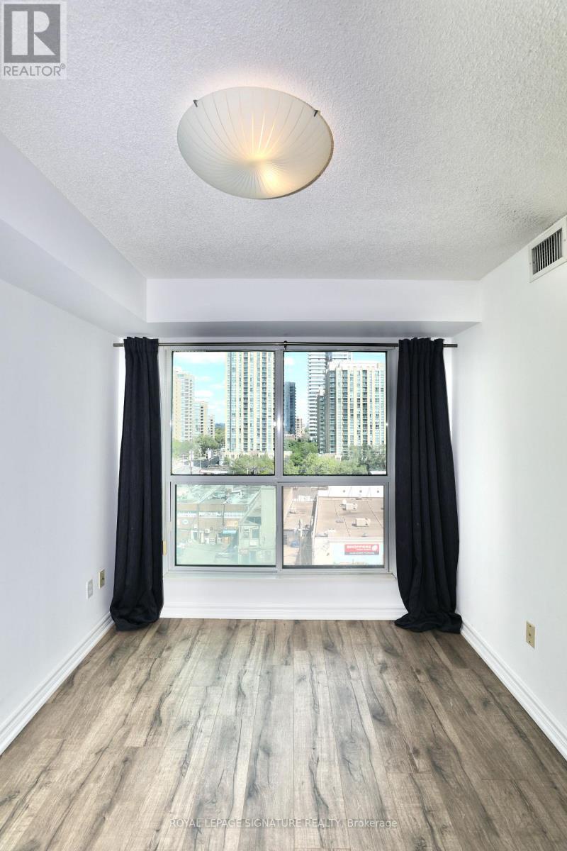 1116 - 7 Lorraine Drive, Toronto (willowdale West), Ontario