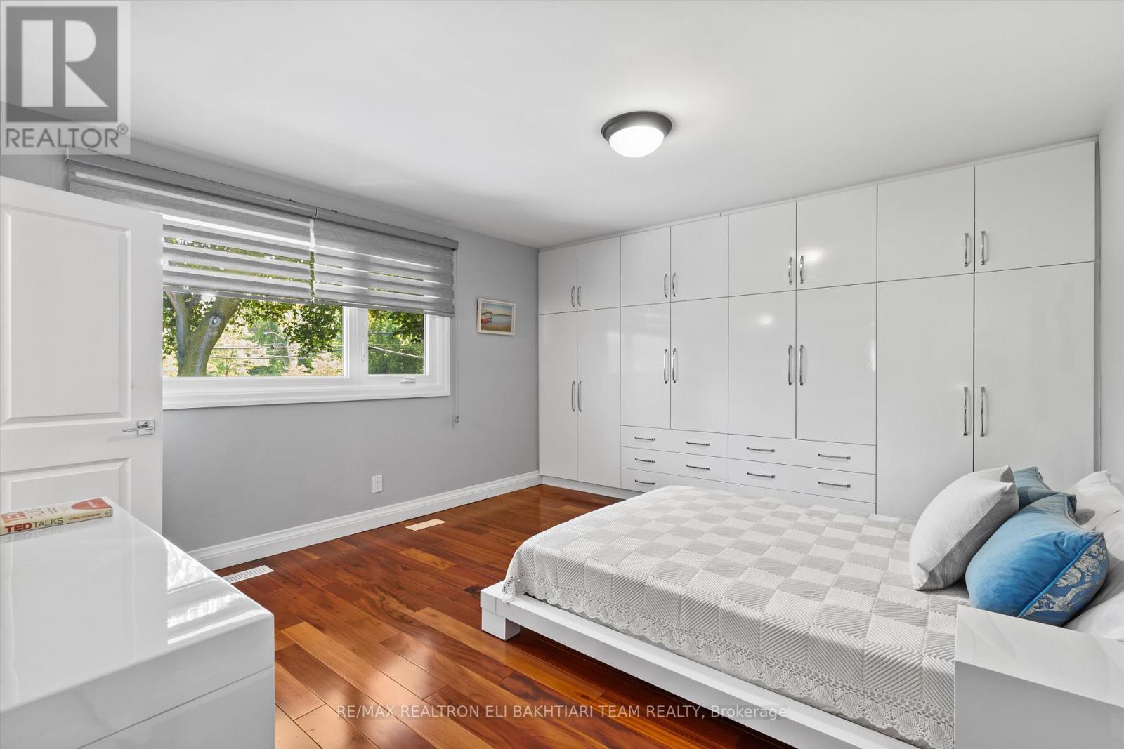 1 Donmac Drive, Toronto (banbury-don Mills), Ontario