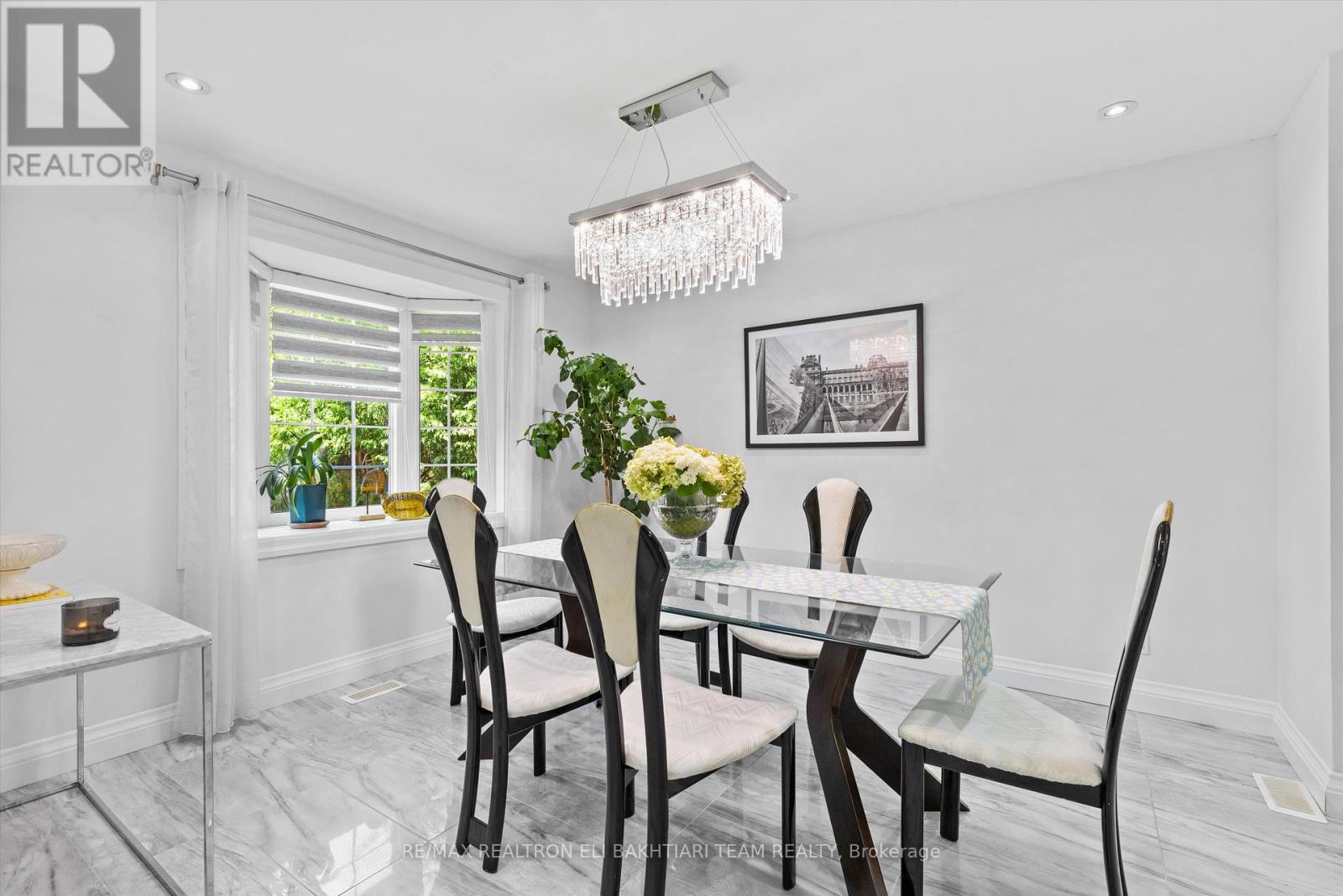 1 Donmac Drive, Toronto (banbury-don Mills), Ontario