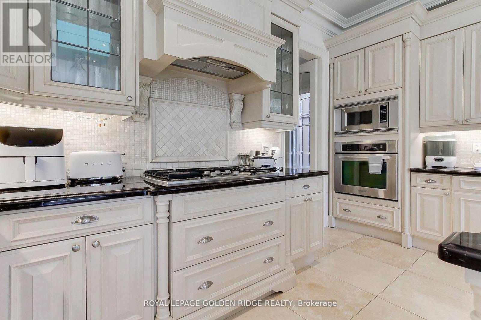 99 Bannockburn Avenue, Toronto (bedford Park-nortown), Ontario