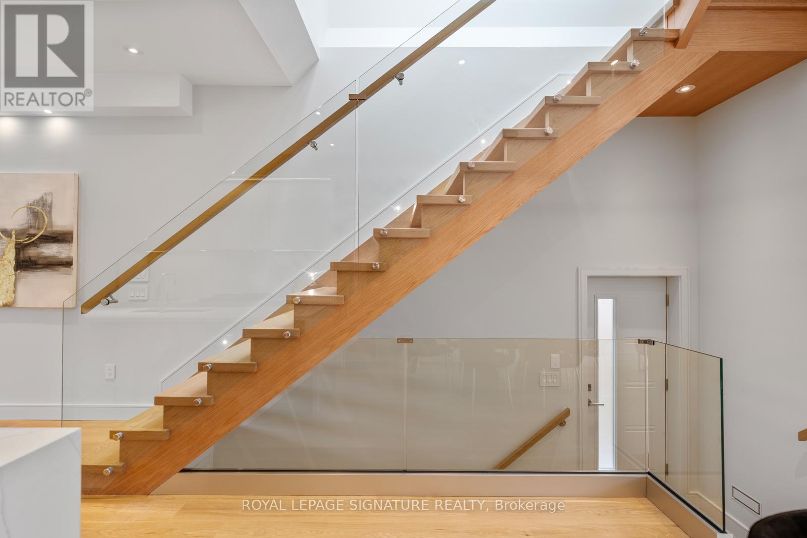 105 Gledhill Avenue, Toronto (woodbine-lumsden), Ontario