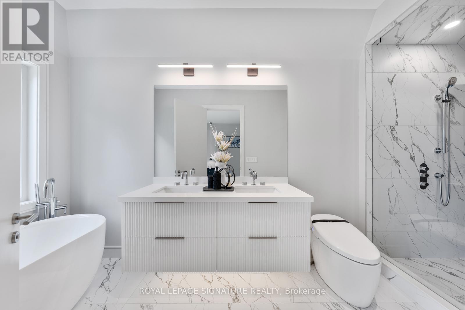 105 Gledhill Avenue, Toronto (woodbine-lumsden), Ontario