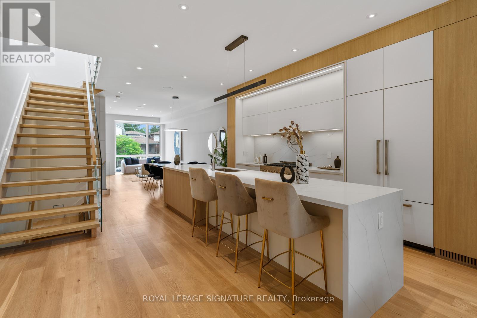 105 Gledhill Avenue, Toronto (woodbine-lumsden), Ontario