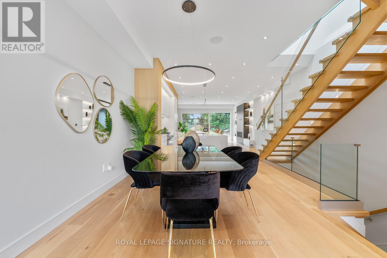 105 Gledhill Avenue, Toronto (woodbine-lumsden), Ontario