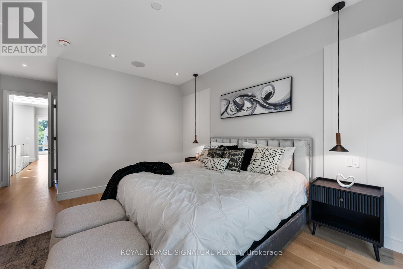 105 Gledhill Avenue, Toronto (woodbine-lumsden), Ontario