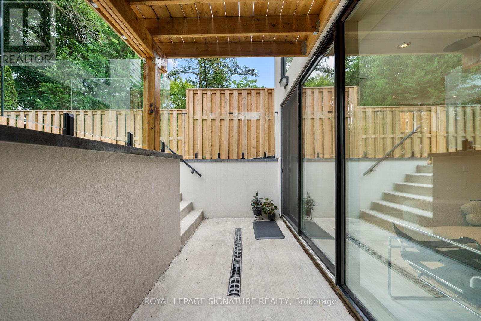 105 Gledhill Avenue, Toronto (woodbine-lumsden), Ontario