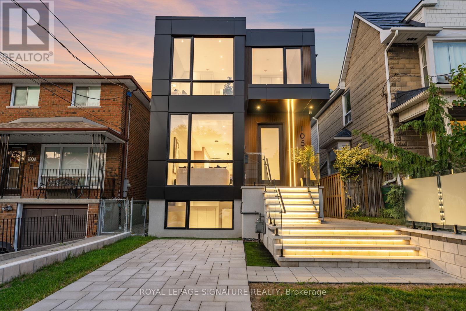 105 Gledhill Avenue, Toronto (woodbine-lumsden), Ontario