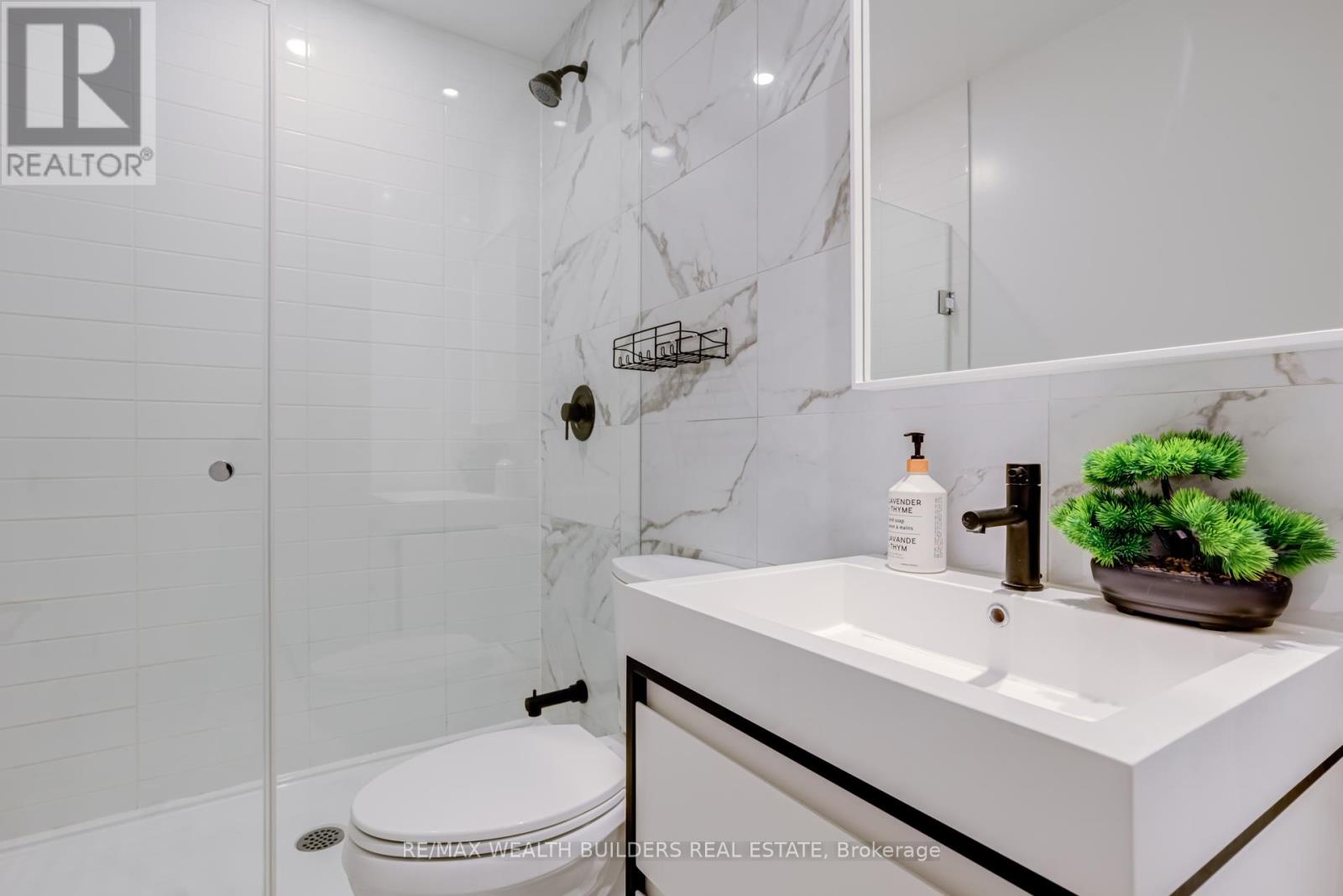 444 - 150 Logan Avenue, Toronto (south Riverdale), Ontario