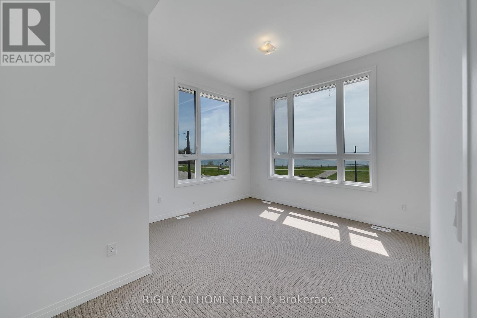 2 Yacht Drive, Clarington (bowmanville), Ontario