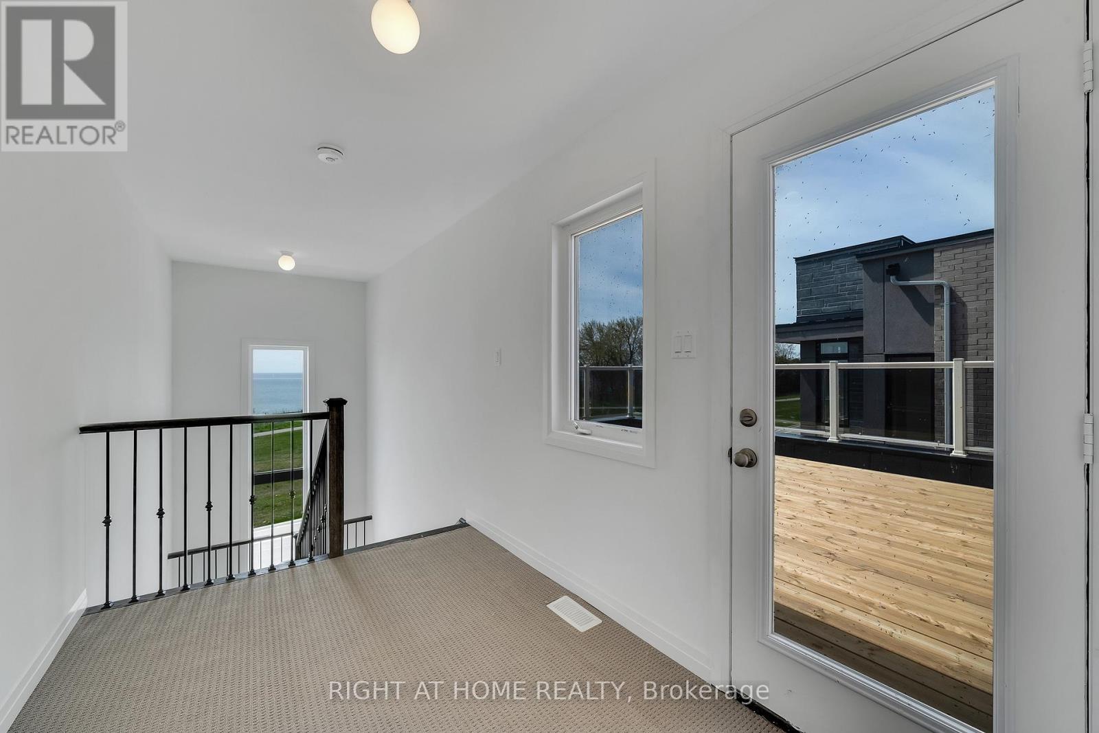 2 Yacht Drive, Clarington (bowmanville), Ontario