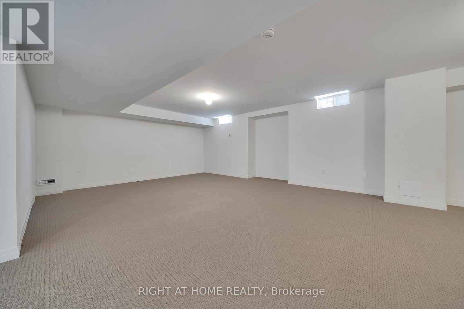 2 Yacht Drive, Clarington (bowmanville), Ontario